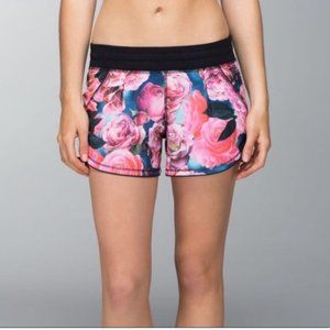 Lululemon Free Reign Short 10 Secret Garde…